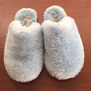 UGG blue fuzzy slippers